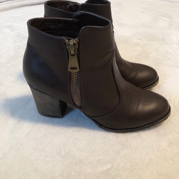 BAMBOO brown heeled ankle booties - Picture 7 of 9
